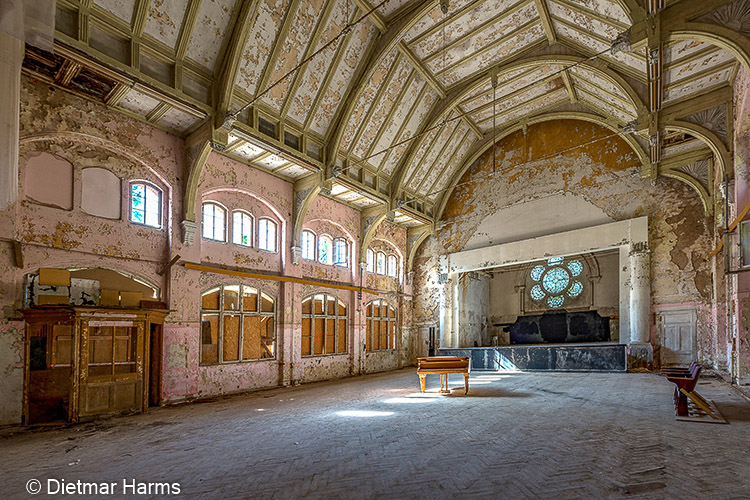 NIKON D800 - 14.0-24.0 mm f/2.8