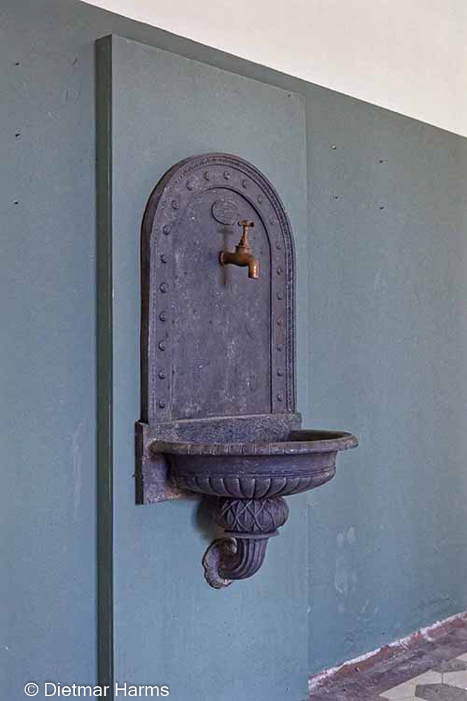 NIKON D810 - 24.0-70.0 mm f/2.8